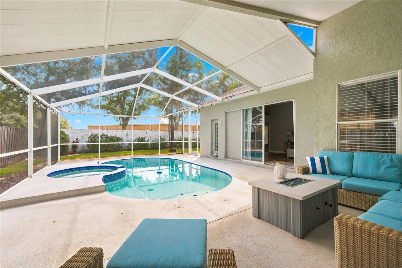 18009 PALM BREEZE DR — photo 3