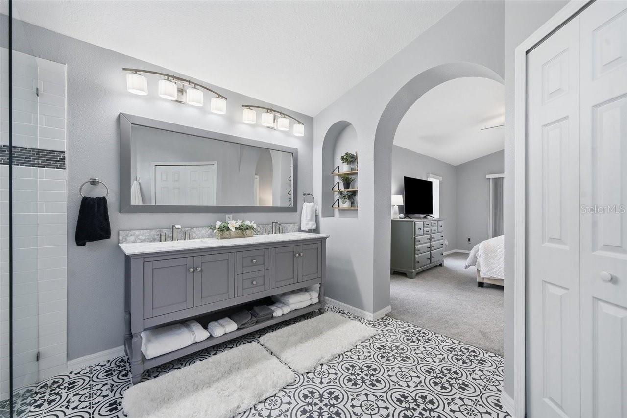 18009 PALM BREEZE DR — photo 37