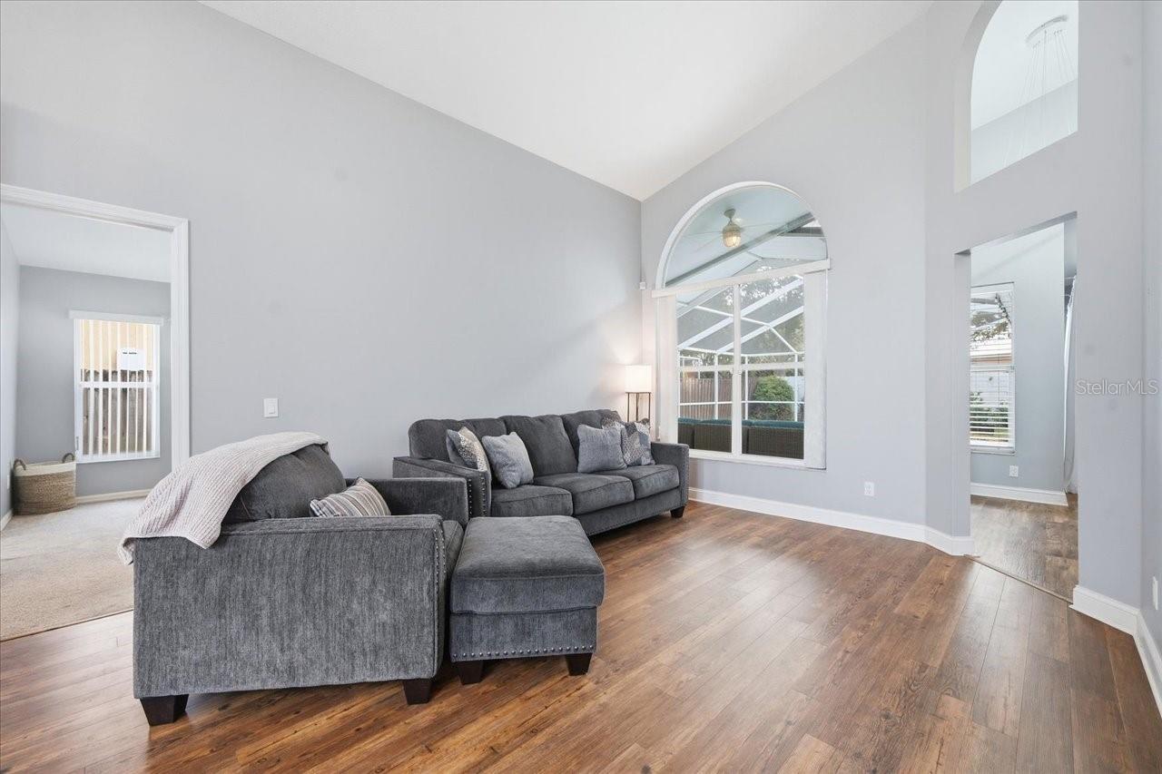 18009 PALM BREEZE DR — photo 13