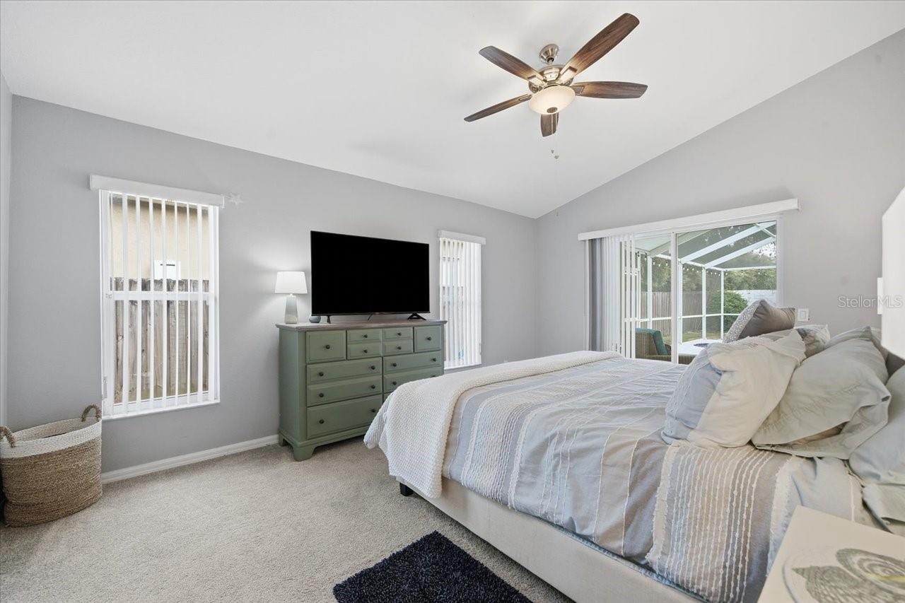 18009 PALM BREEZE DR — photo 32