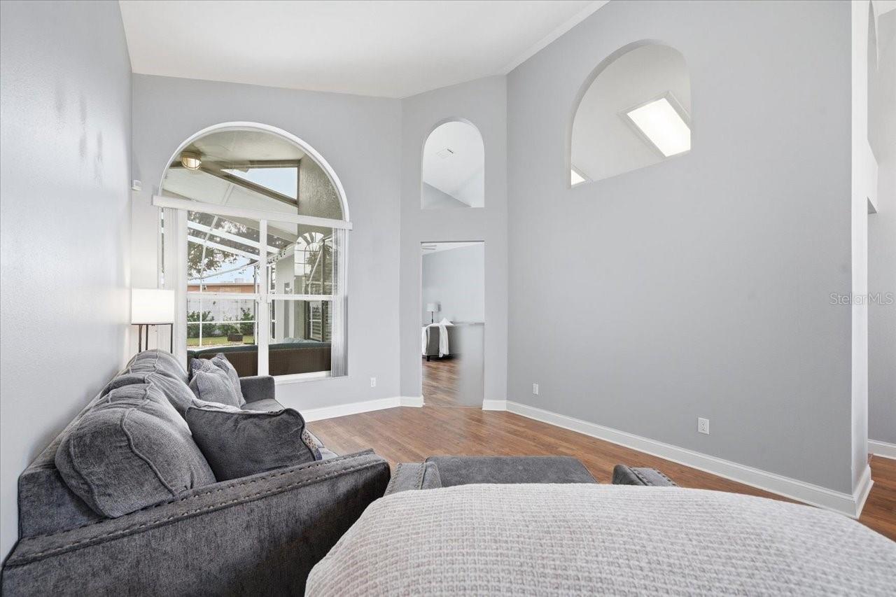 18009 PALM BREEZE DR — photo 15