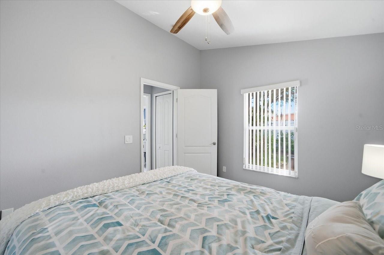 18009 PALM BREEZE DR — photo 44