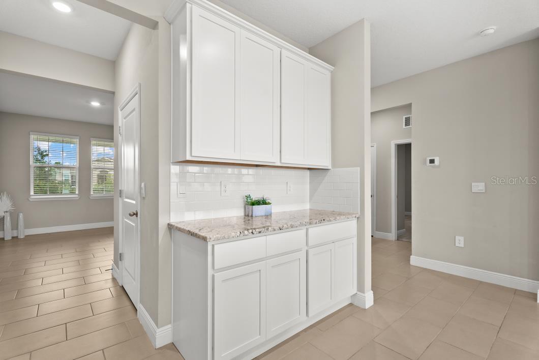 5728 WOODLAND SAGE DR — photo 11