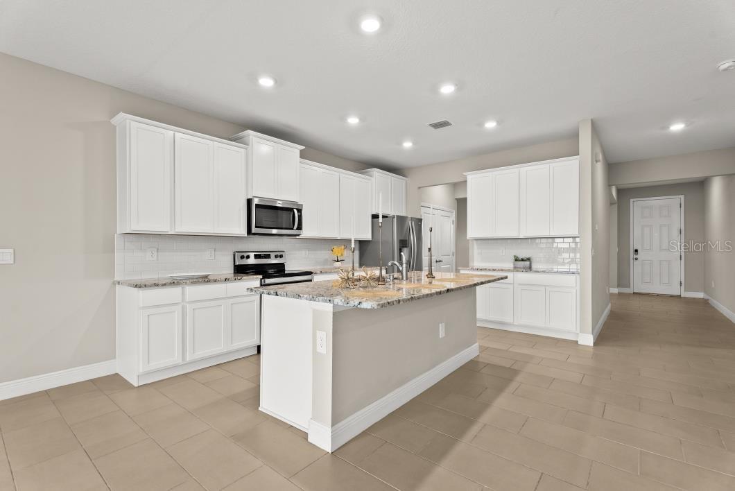 5728 WOODLAND SAGE DR — photo 9