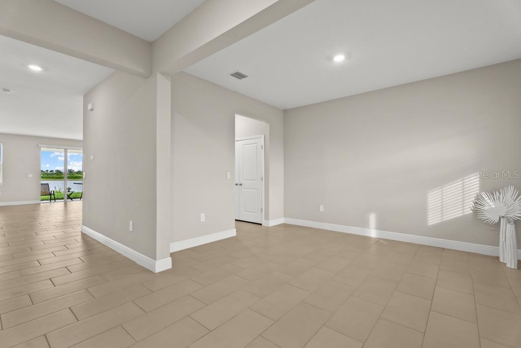 5728 WOODLAND SAGE DR — photo 3