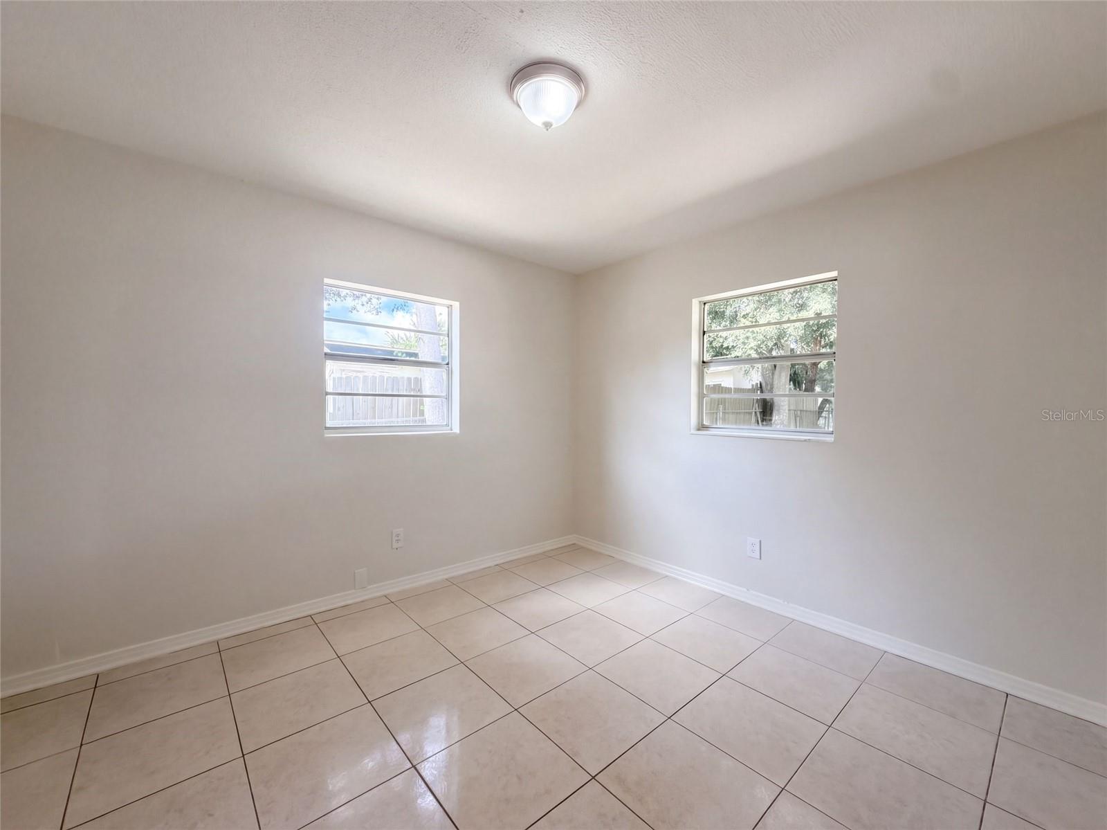 7916 ENDIVE AVE — photo 4