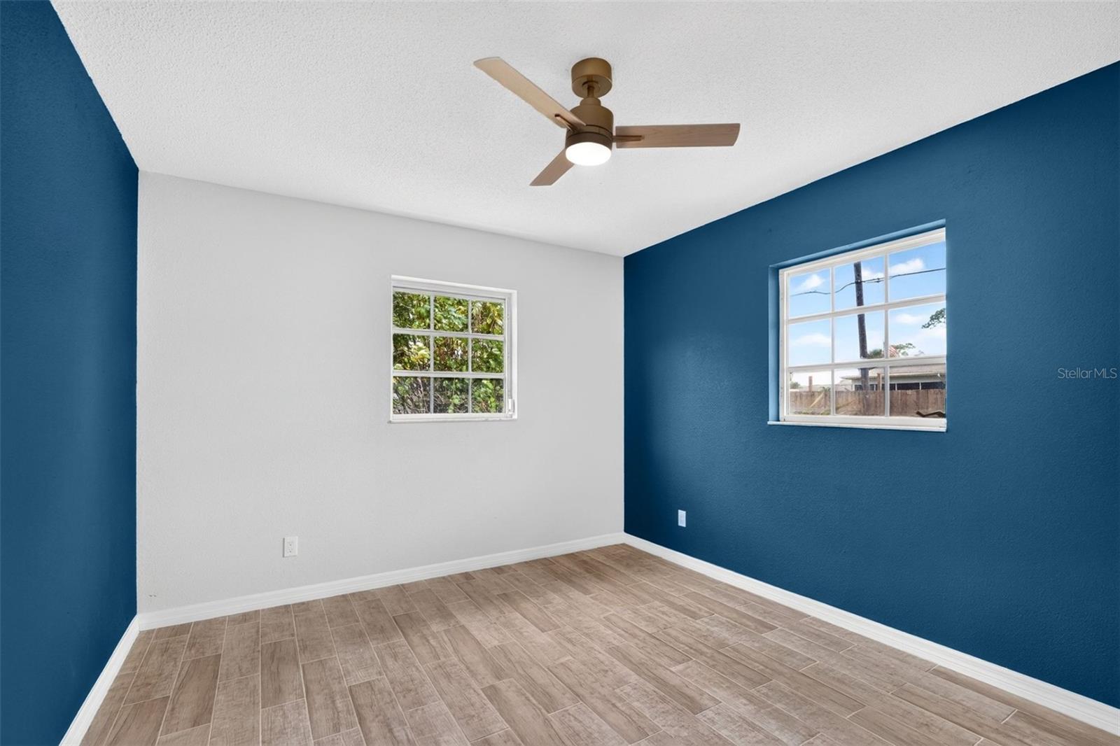 1072 OLYMPIA RD — photo 13