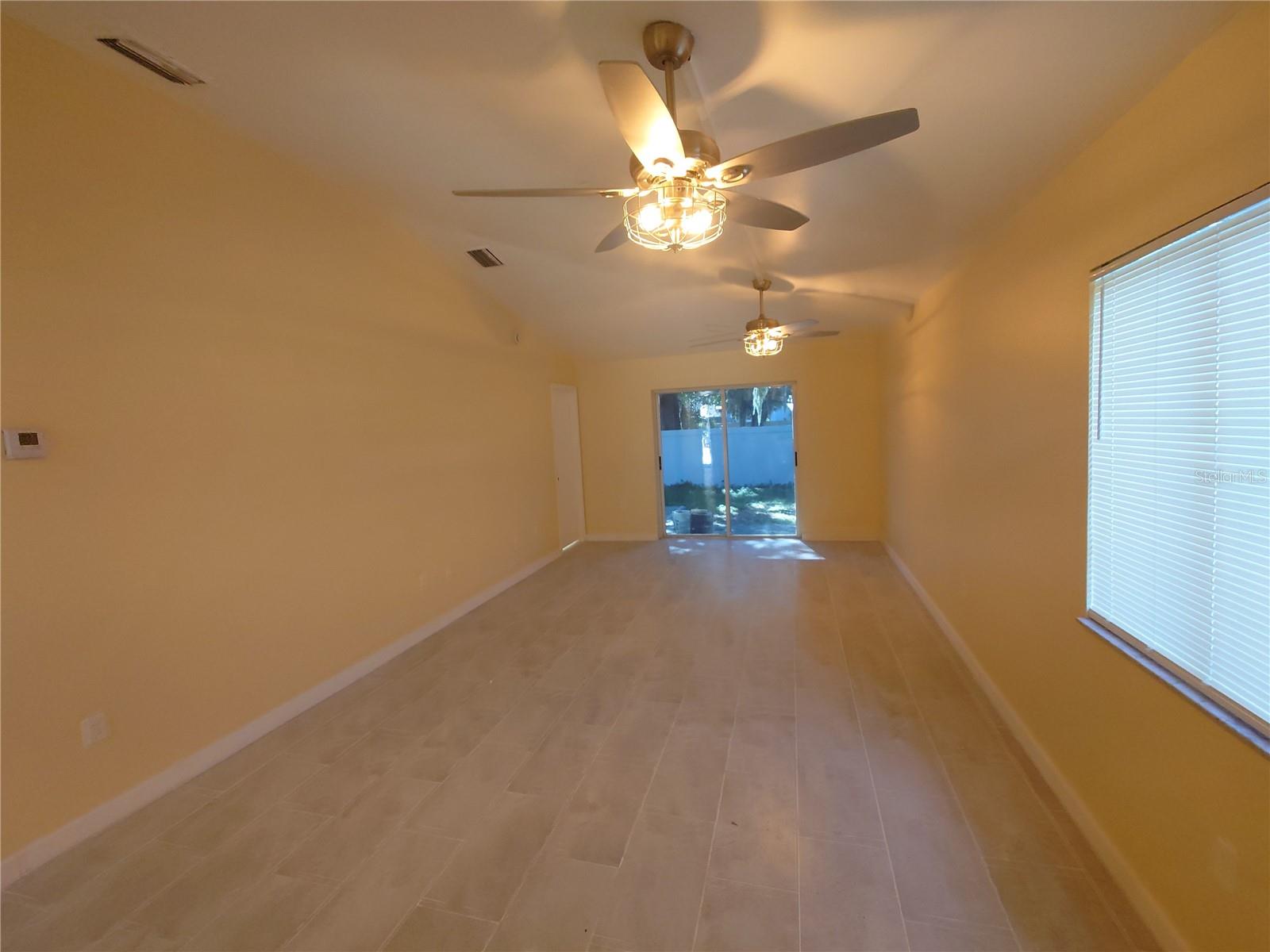 403 ABIGAIL RD — photo 7