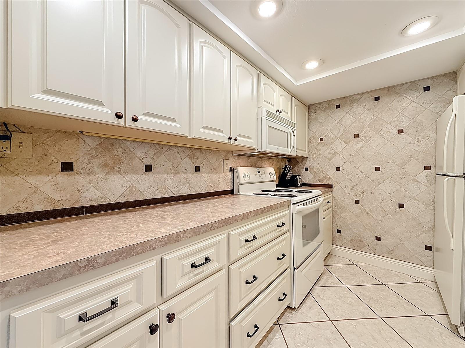 400 64TH AVE #1204 — photo 9