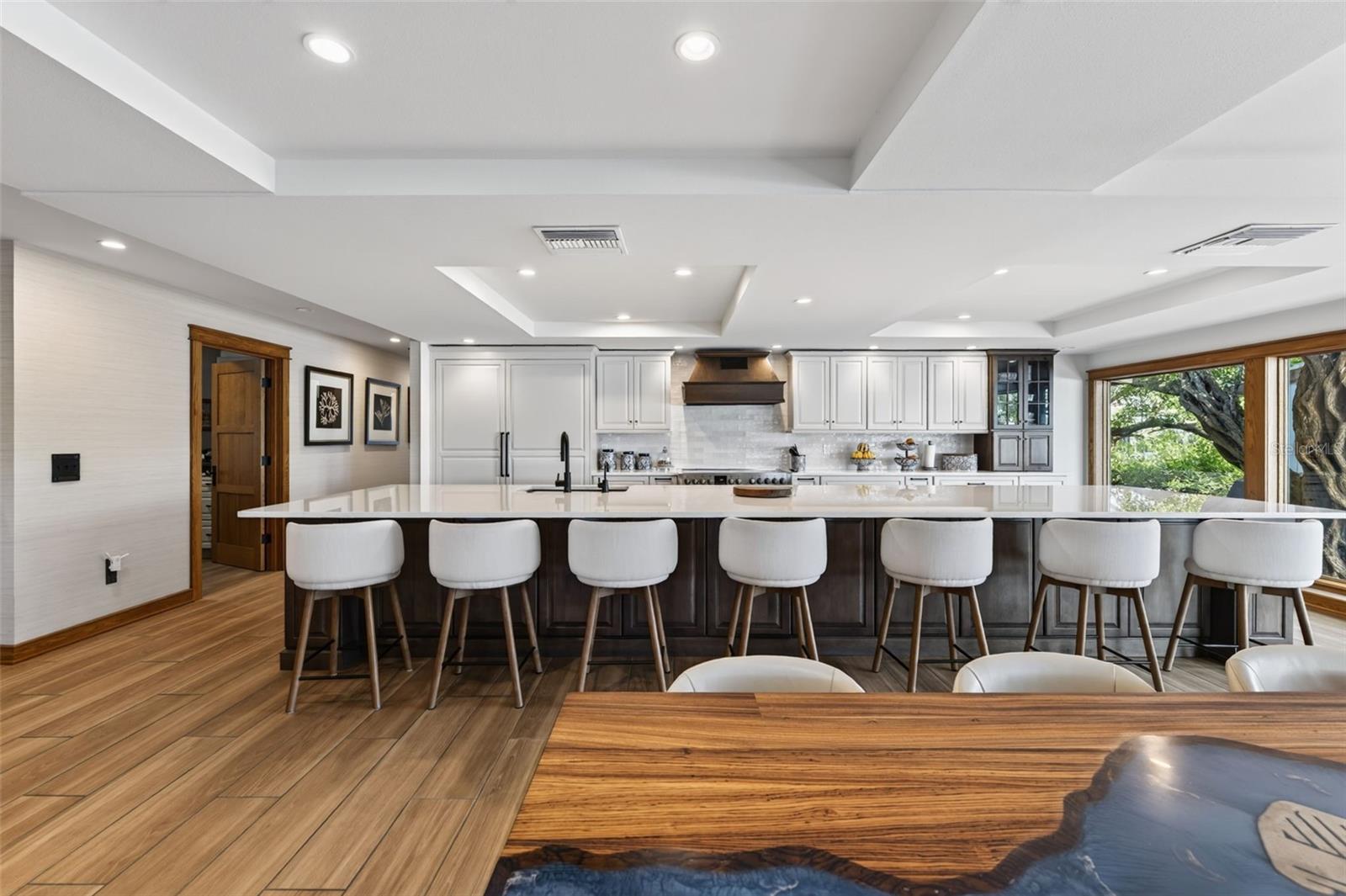 511 SOUTH DR — photo 17