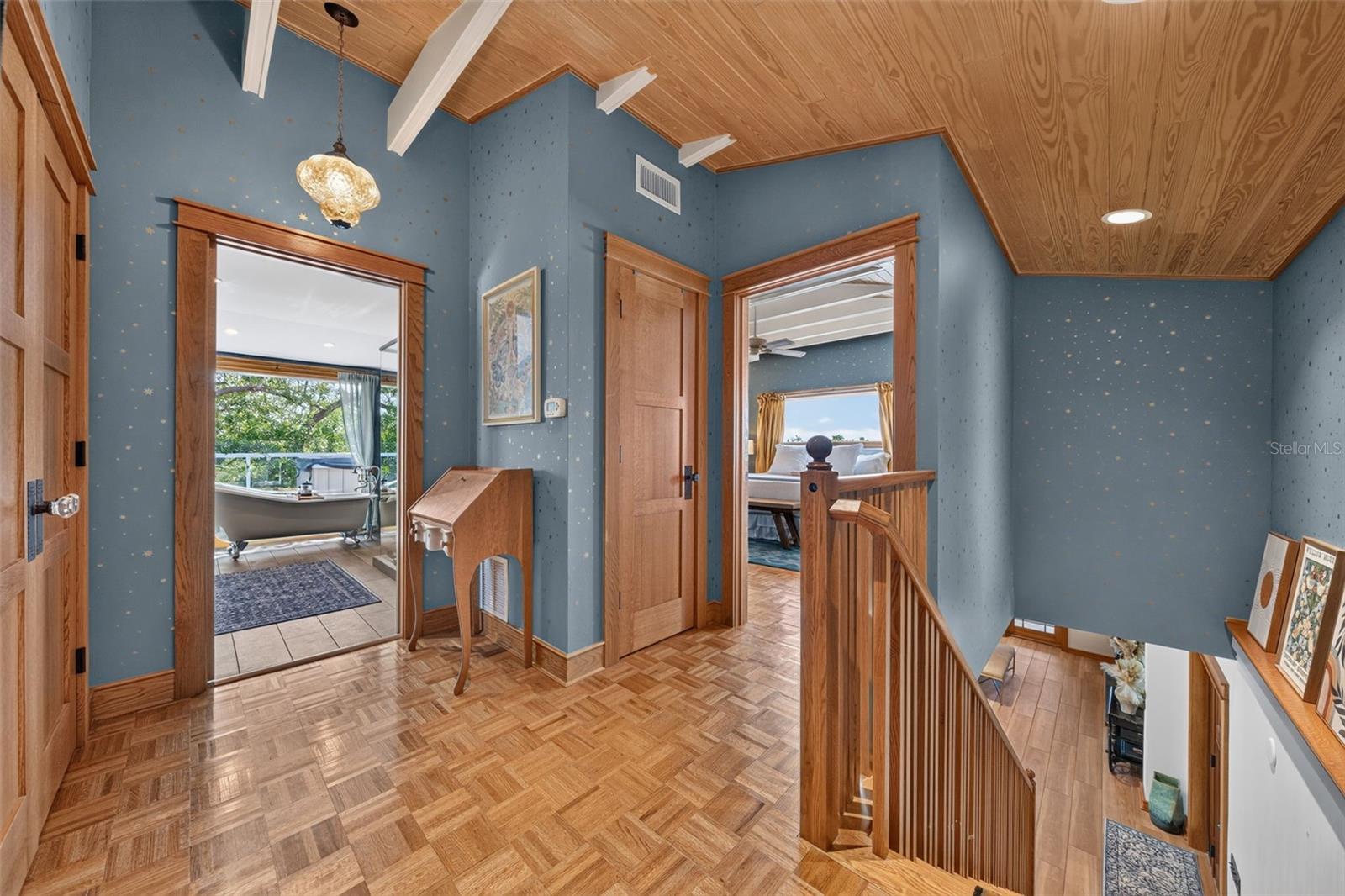 511 SOUTH DR — photo 39