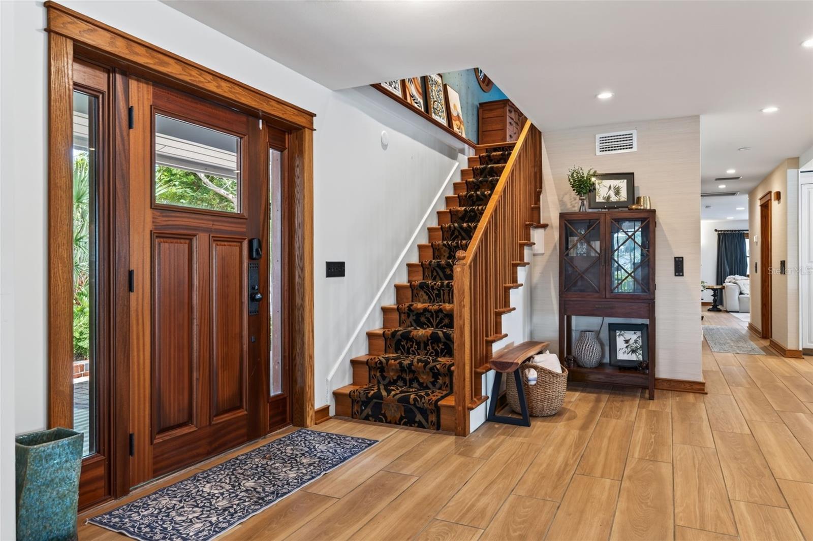 511 SOUTH DR — photo 38
