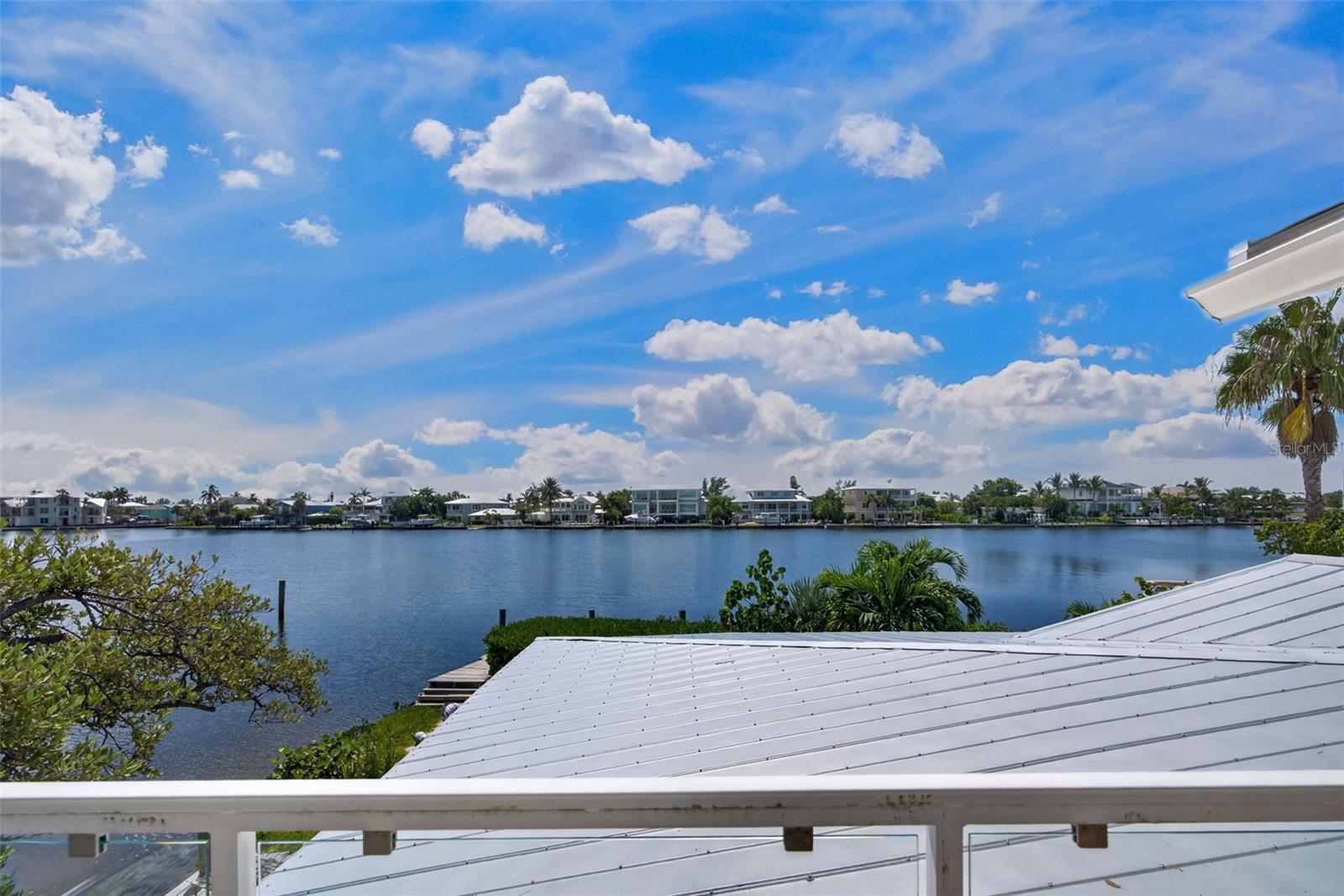 511 SOUTH DR — photo 46