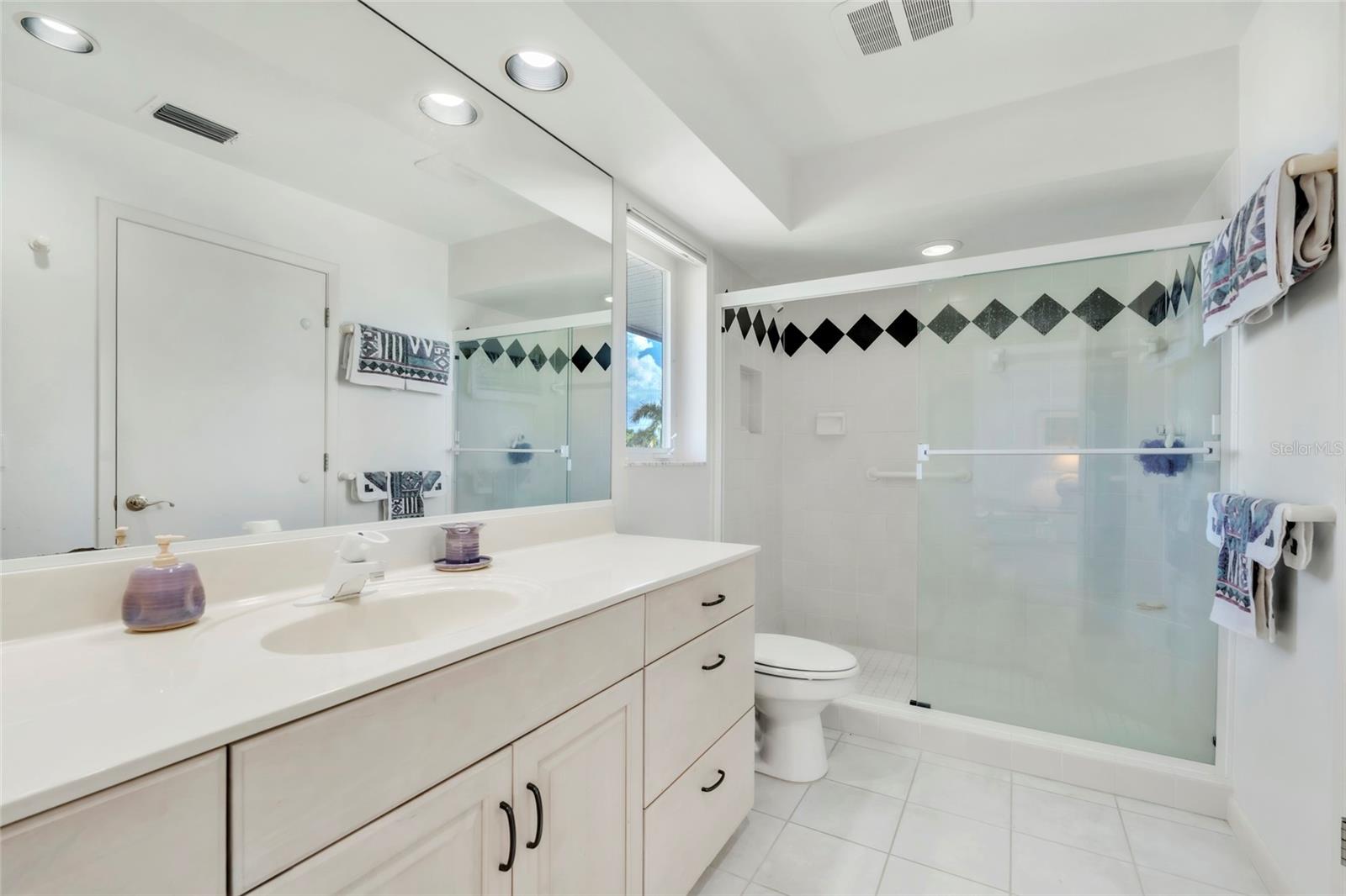 103 SUNSET LN — photo 37