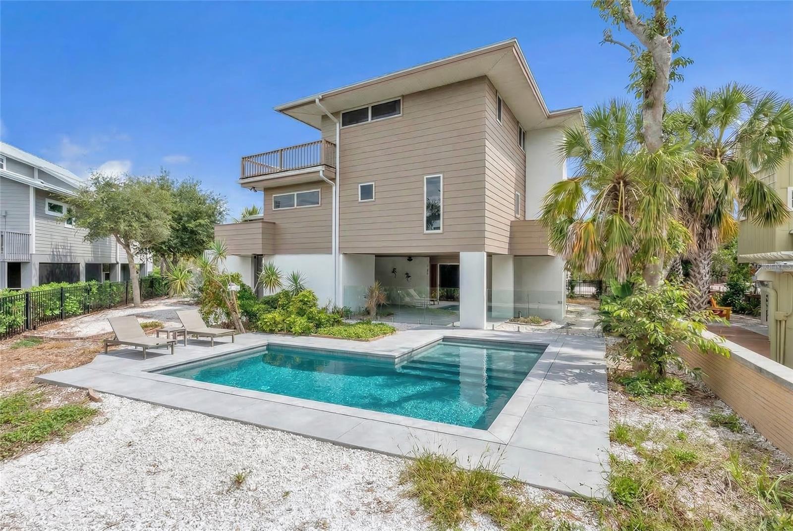 103 SUNSET LN — photo 49