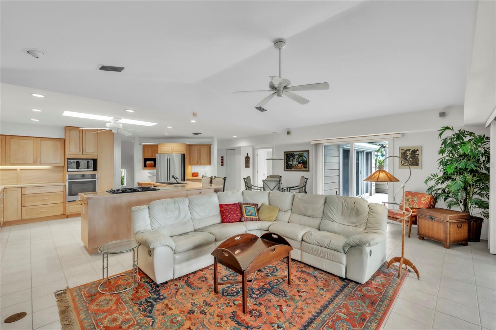 103 SUNSET LN — photo 12