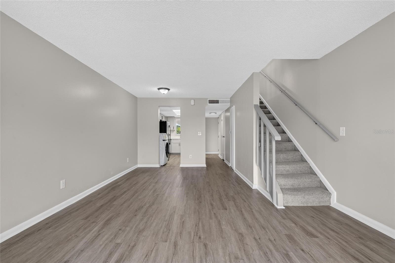 709 RUSSELL LN #C221 — photo 23