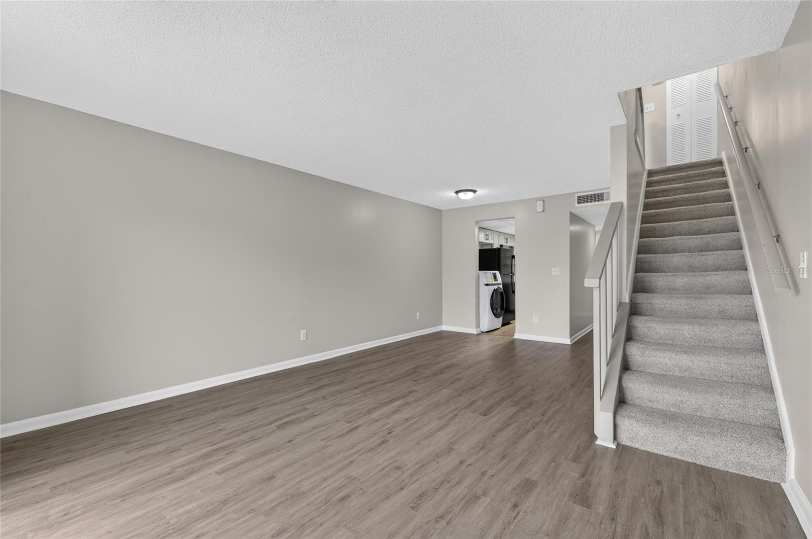 709 RUSSELL LN #C221 — photo 24