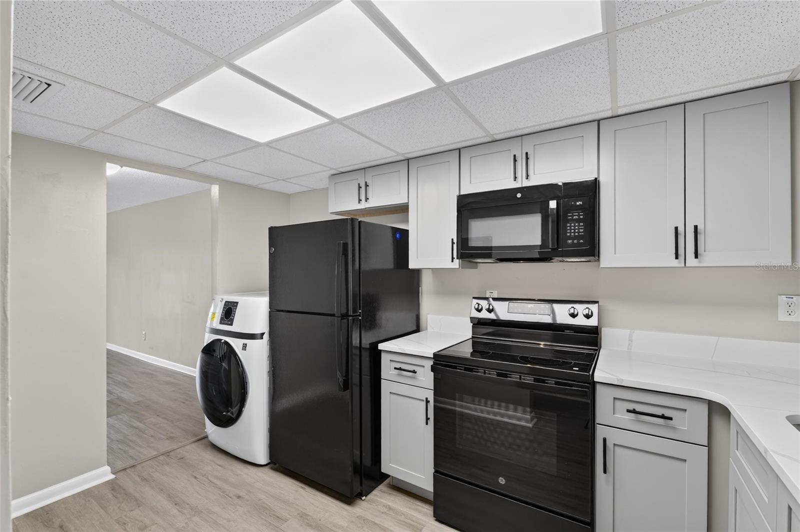 709 RUSSELL LN #C221 — photo 13