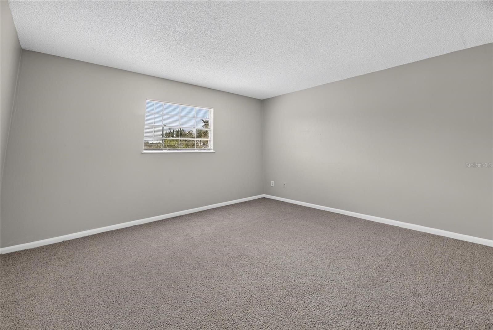 709 RUSSELL LN #C221 — photo 35