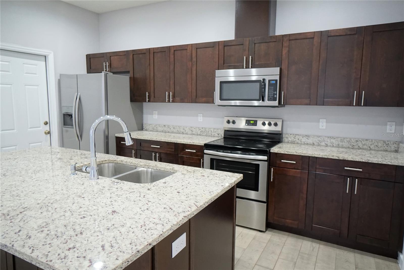 4210 N COOLIDGE AVE #2 — photo 17