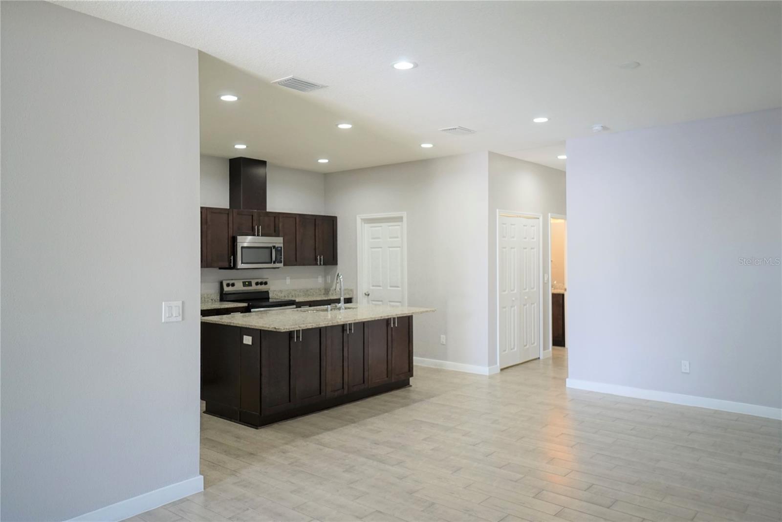 4210 N COOLIDGE AVE #2 — photo 6