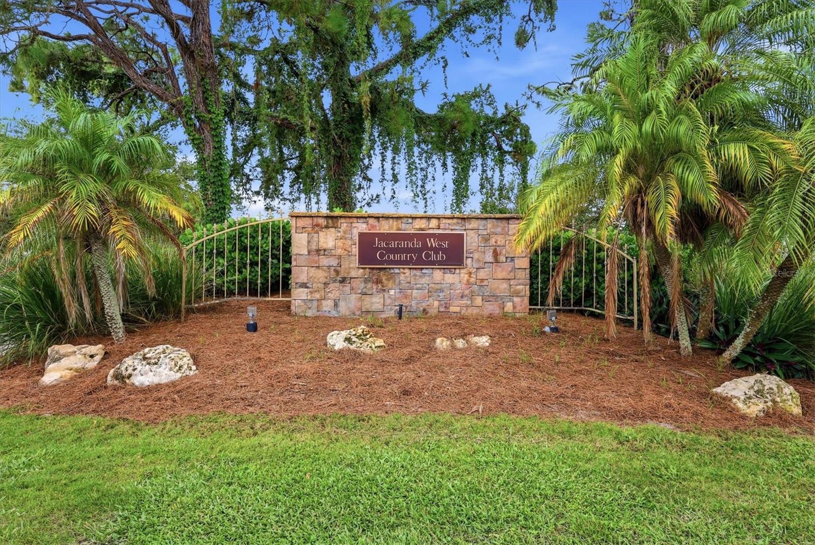 1010 MALIBU CT — photo 46