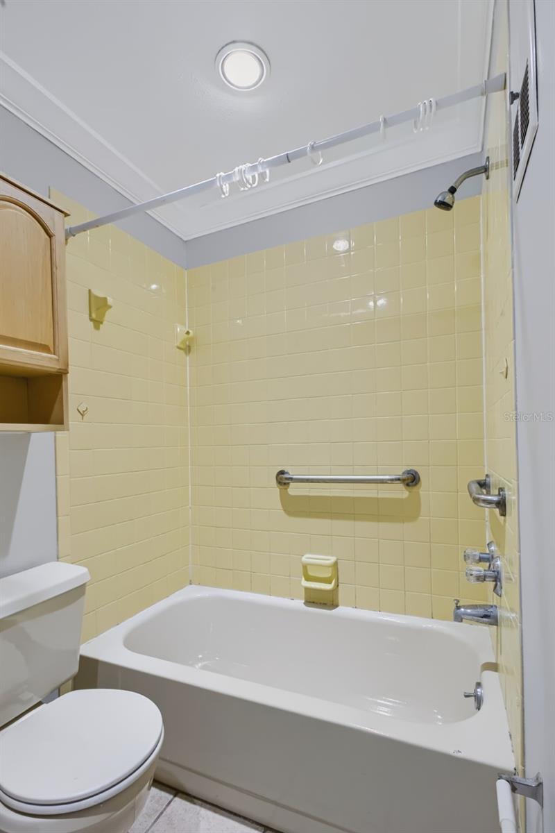 3030 CYPRESS GREEN DR — photo 18