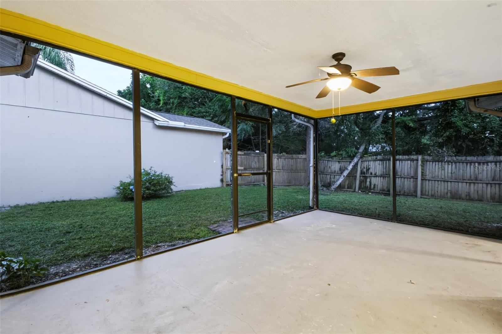 3030 CYPRESS GREEN DR — photo 23