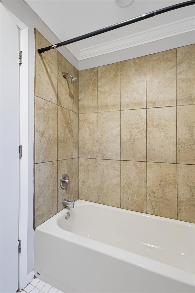 3030 CYPRESS GREEN DR — photo 6