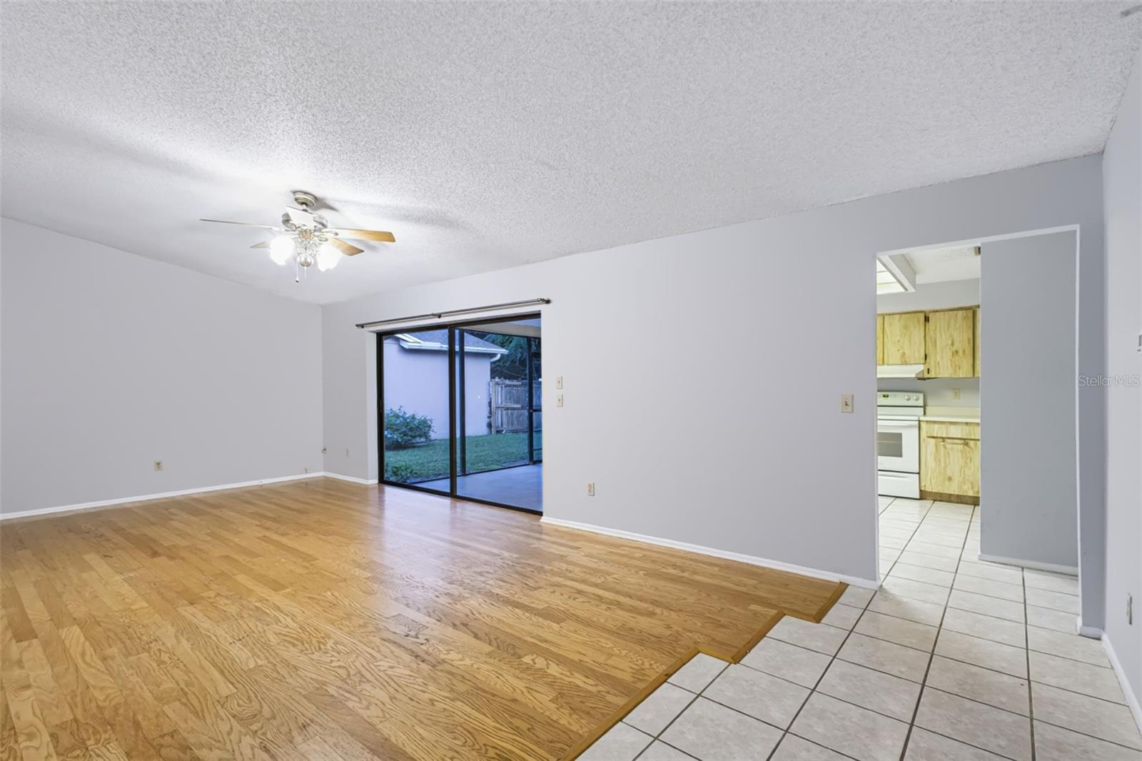3030 CYPRESS GREEN DR — photo 8