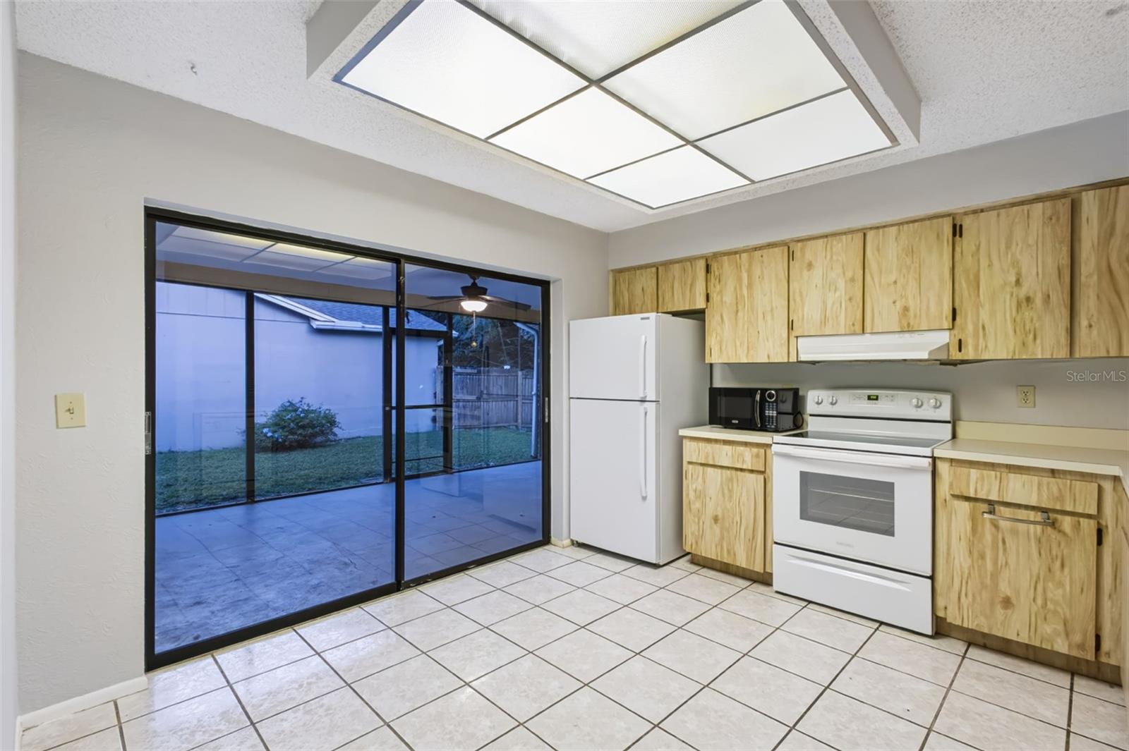 3030 CYPRESS GREEN DR — photo 12