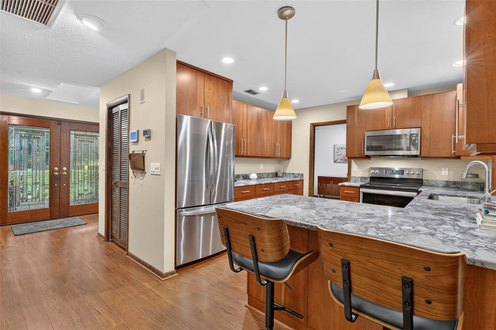 3300 MEADOW VIEW LN — photo 13