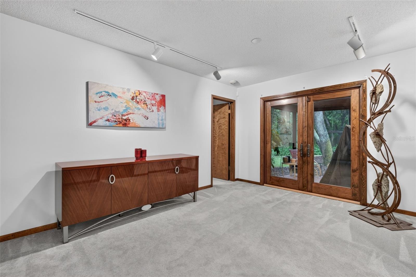 3300 MEADOW VIEW LN — photo 19