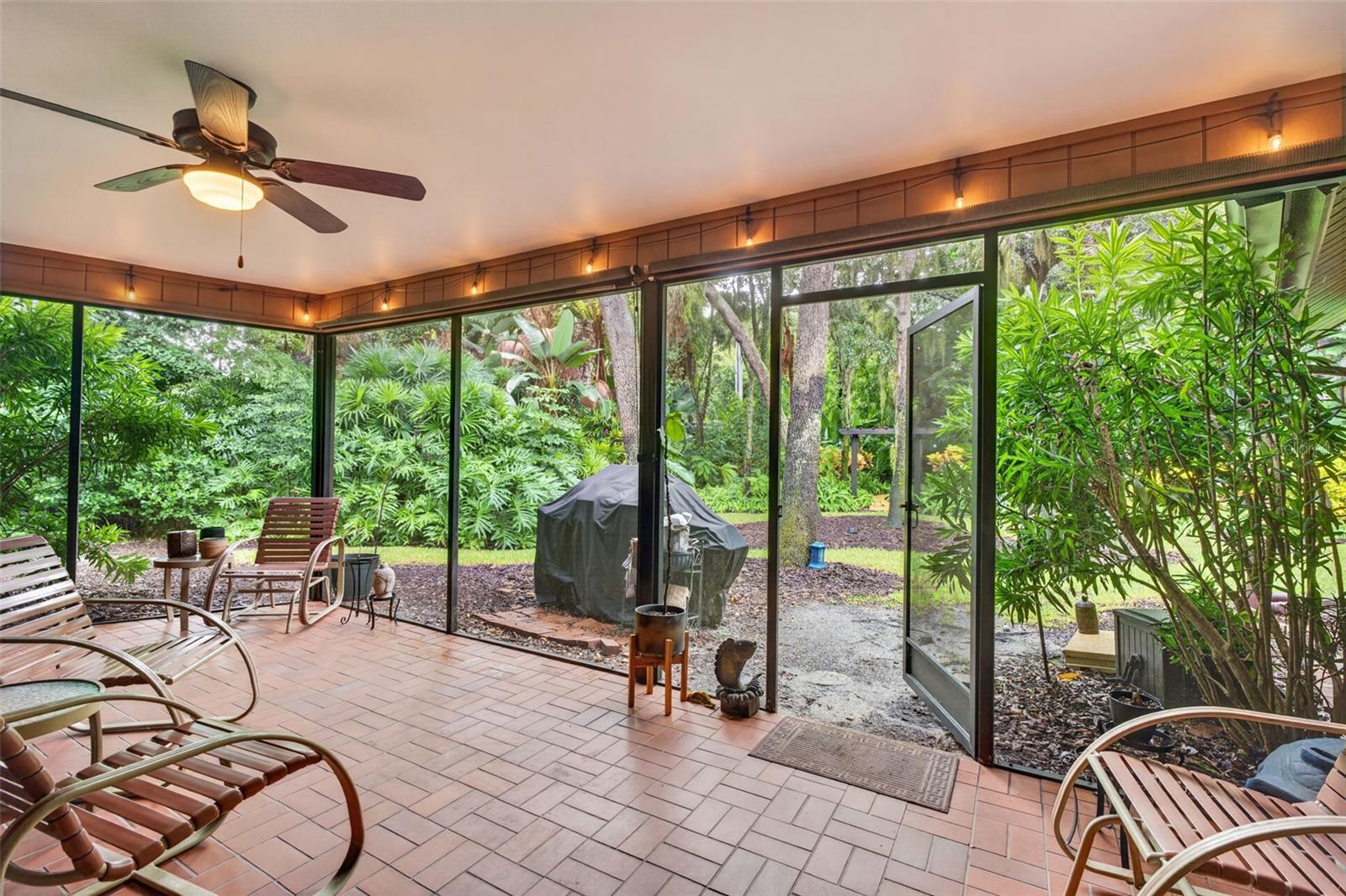 3300 MEADOW VIEW LN — photo 20