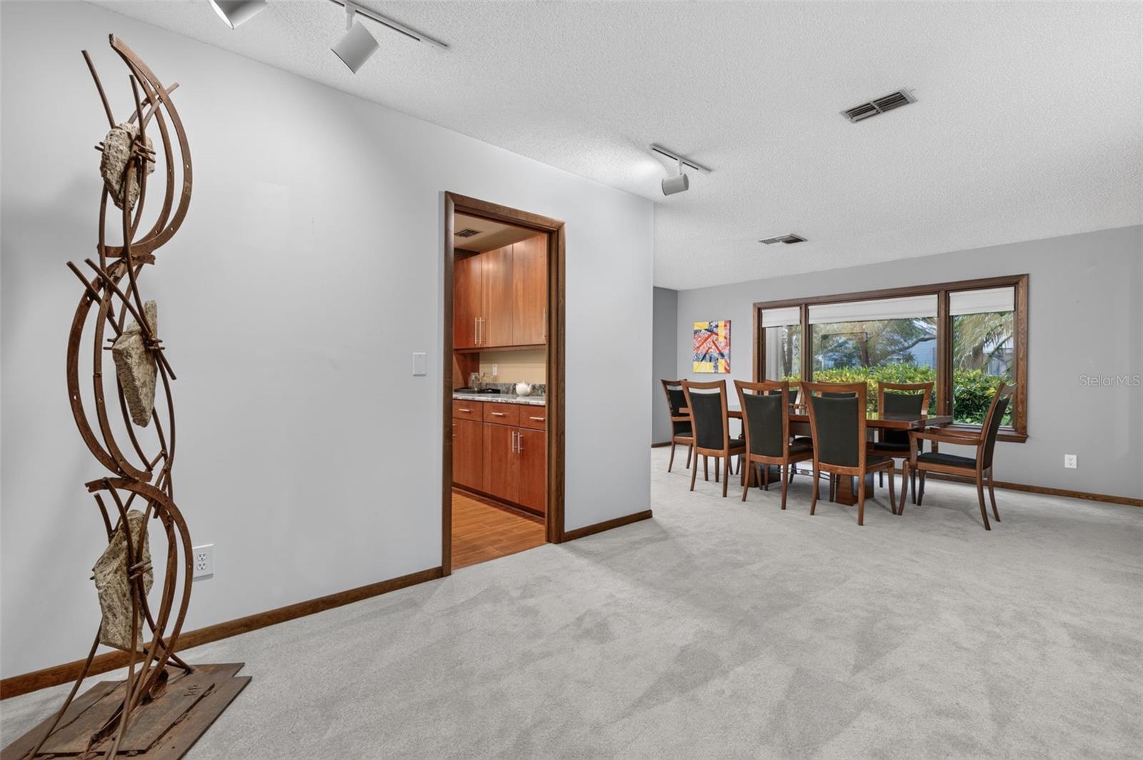 3300 MEADOW VIEW LN — photo 18