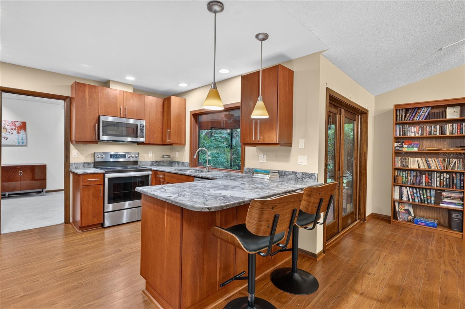 3300 MEADOW VIEW LN — photo 14