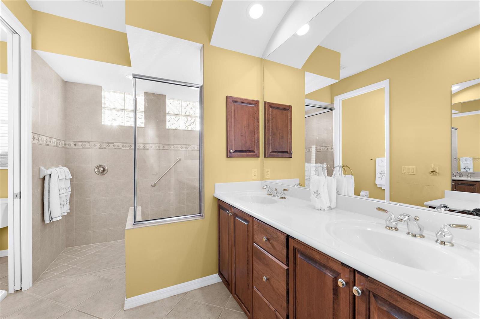 2524 JEFFERSON CIR — photo 15