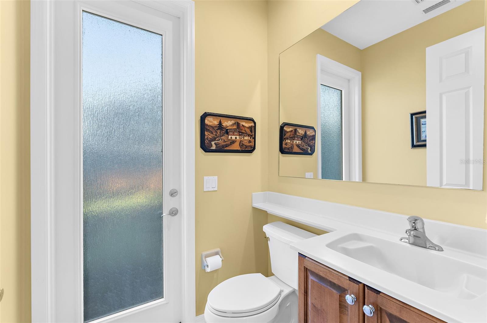 2524 JEFFERSON CIR — photo 24
