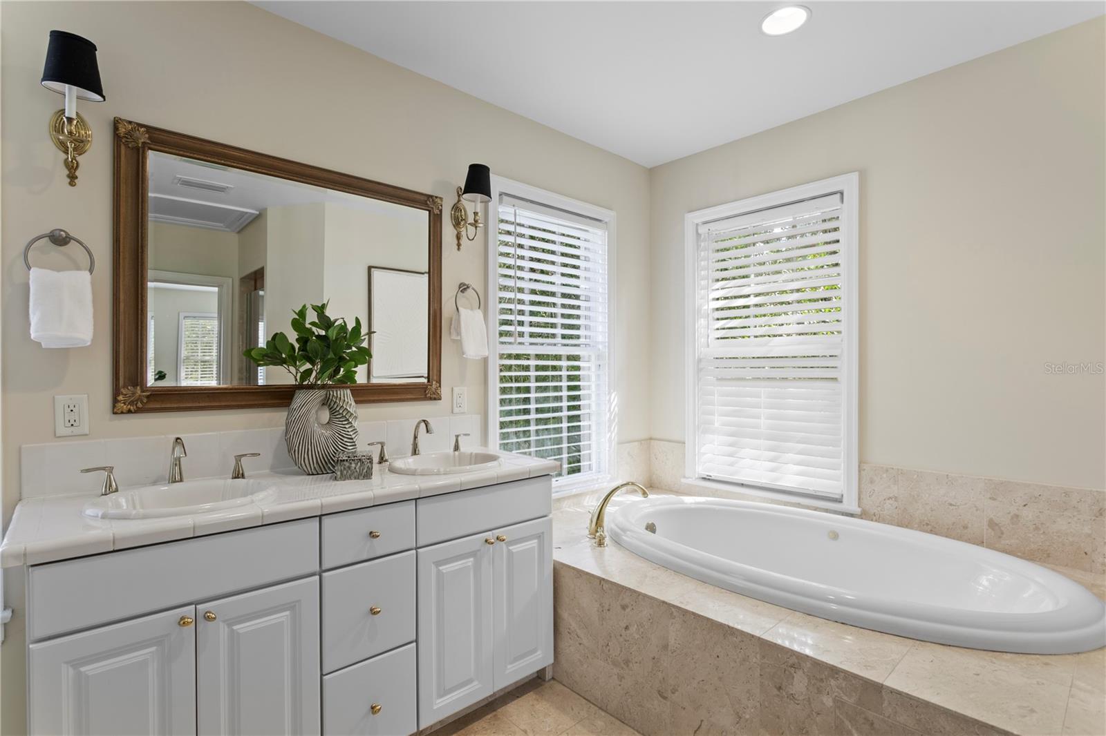 3209 W PARKLAND BLVD — photo 38