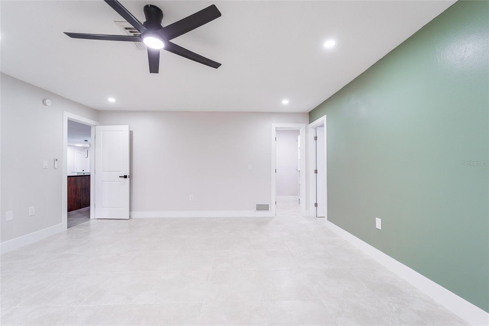 1149 S CYPRESS POINT DR — photo 49
