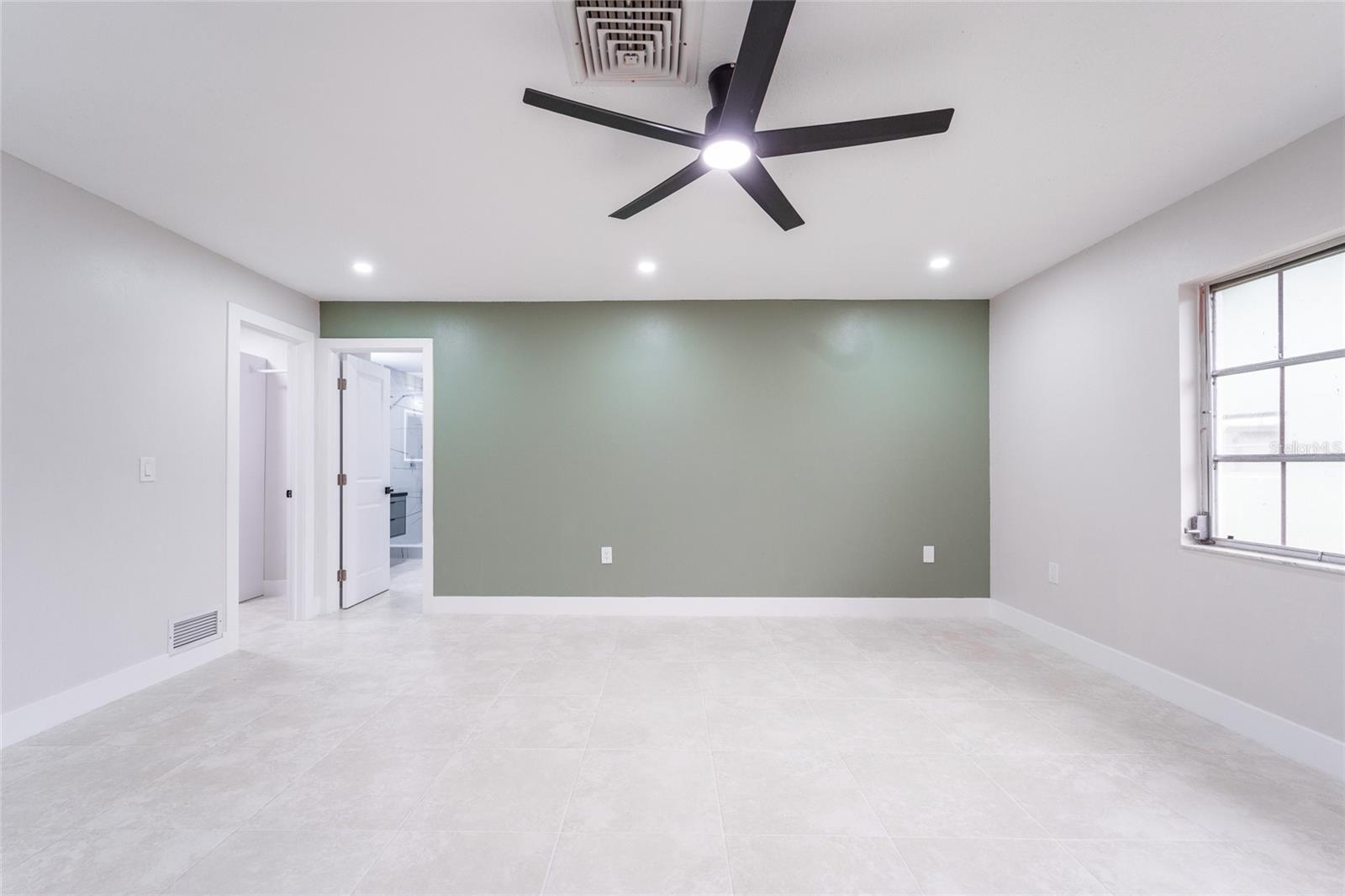 1149 S CYPRESS POINT DR — photo 47