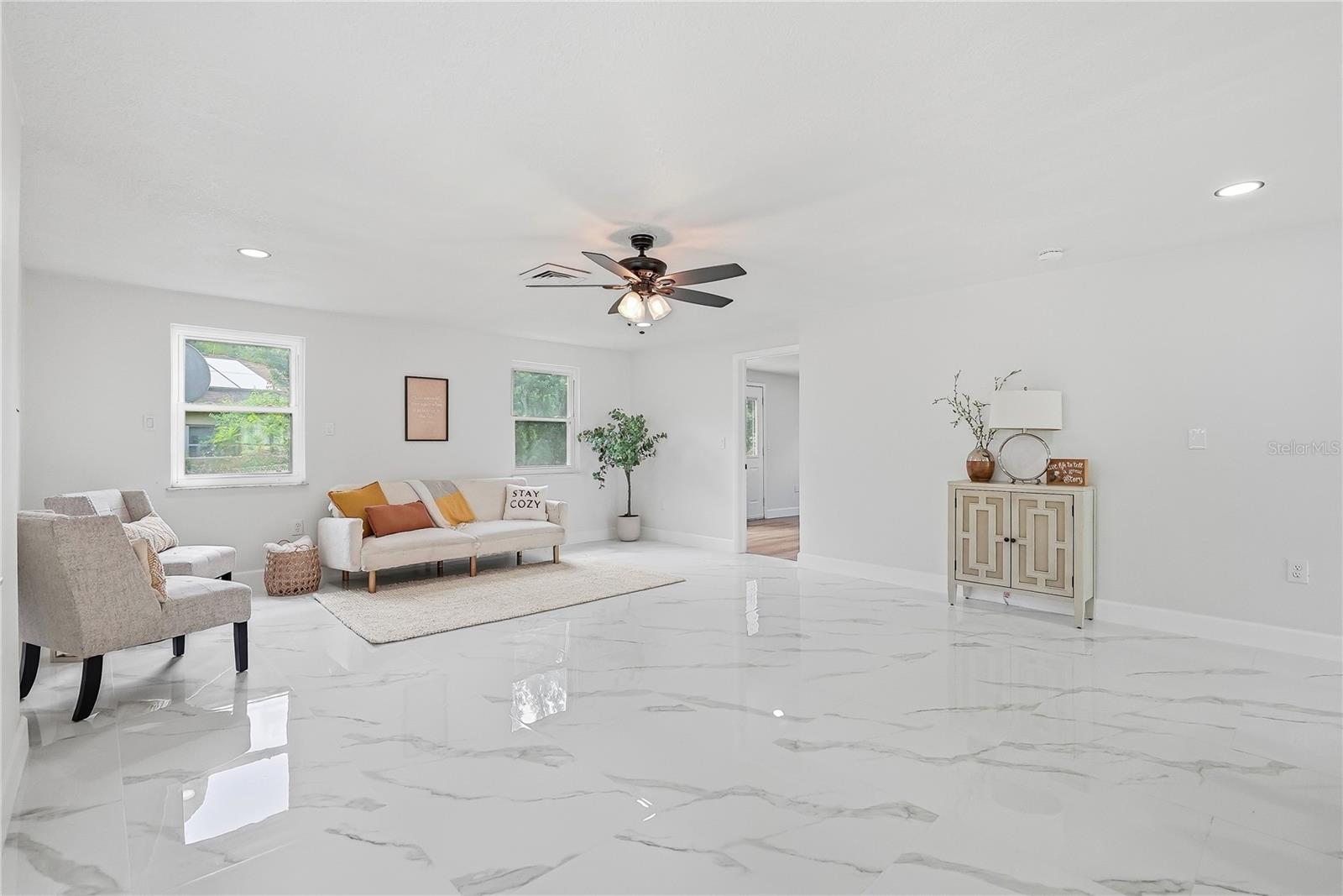 6236 HOPEWELL DR — photo 32