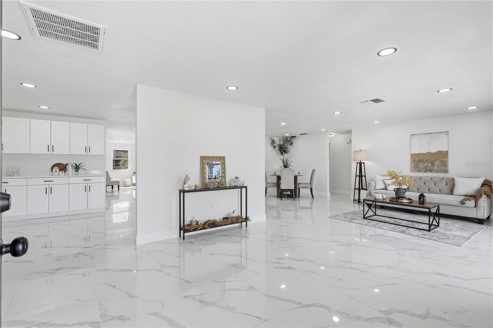 6236 HOPEWELL DR — photo 8