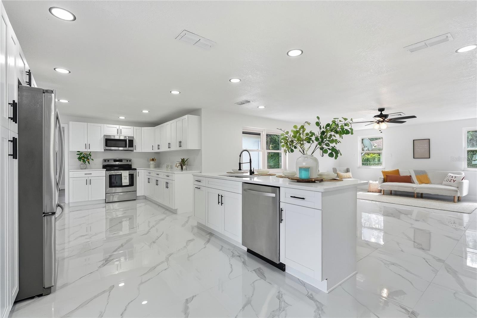 6236 HOPEWELL DR — photo 18