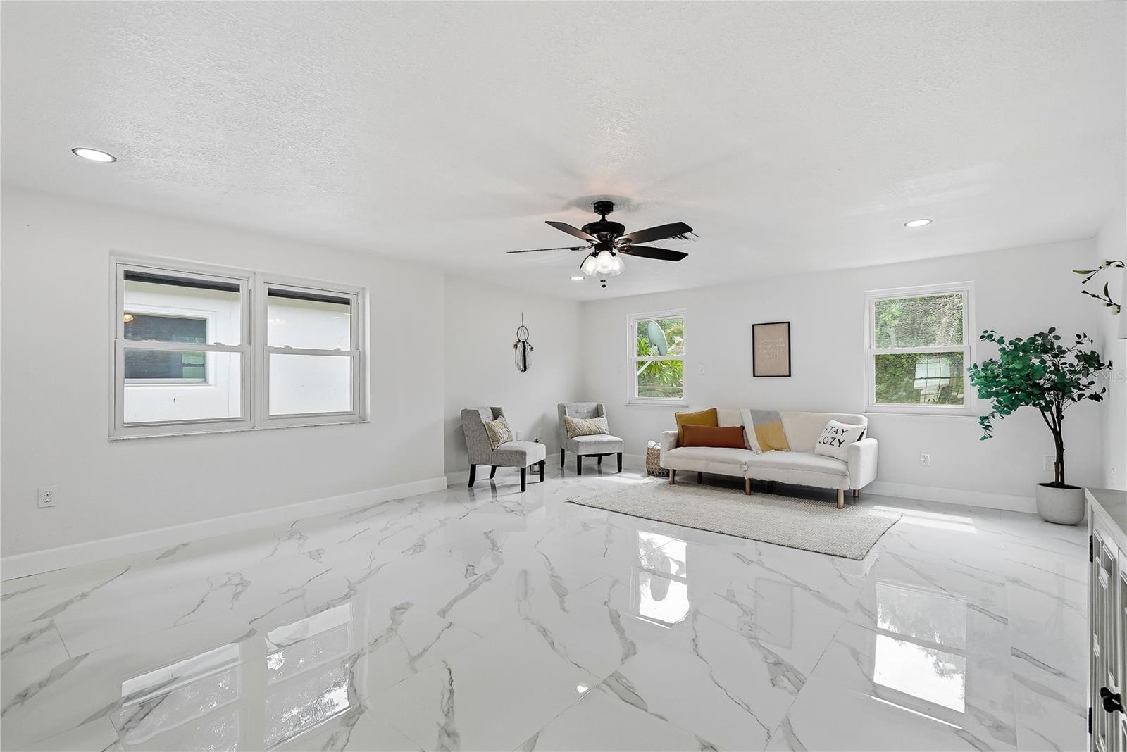 6236 HOPEWELL DR — photo 33