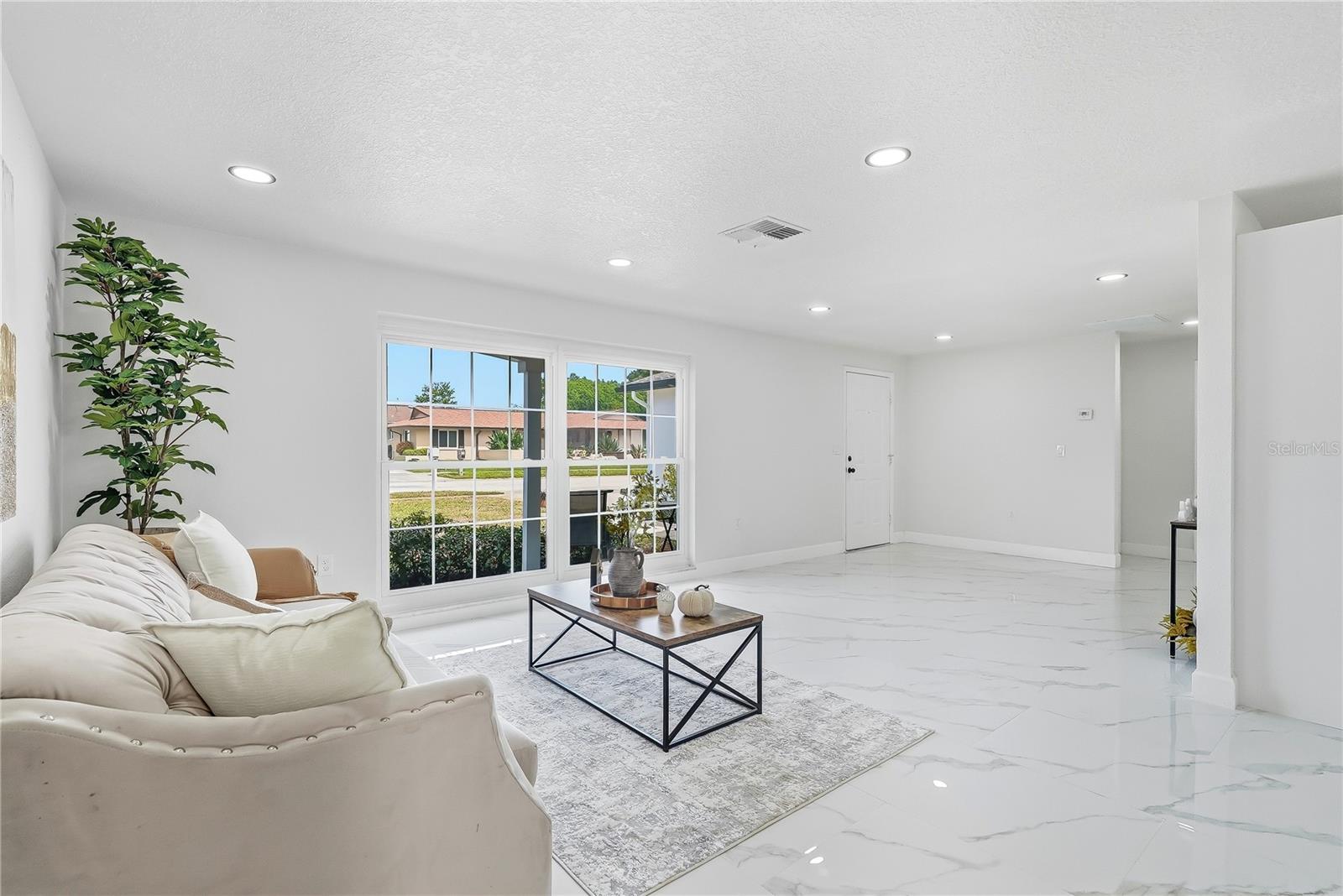 6236 HOPEWELL DR — photo 10