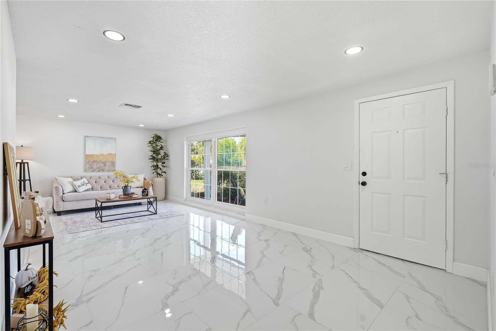 6236 HOPEWELL DR — photo 9