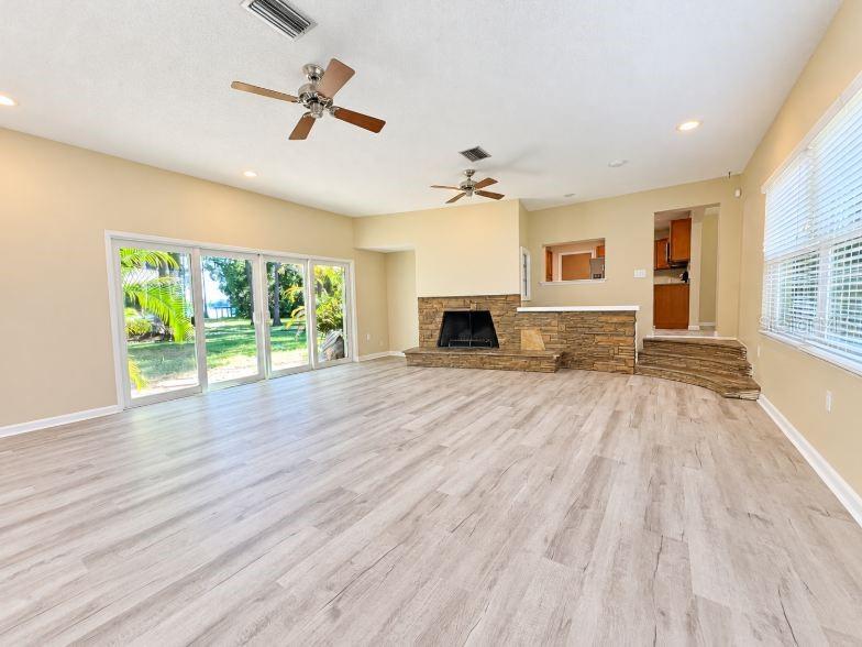 18109 CRAWLEY RD — photo 11