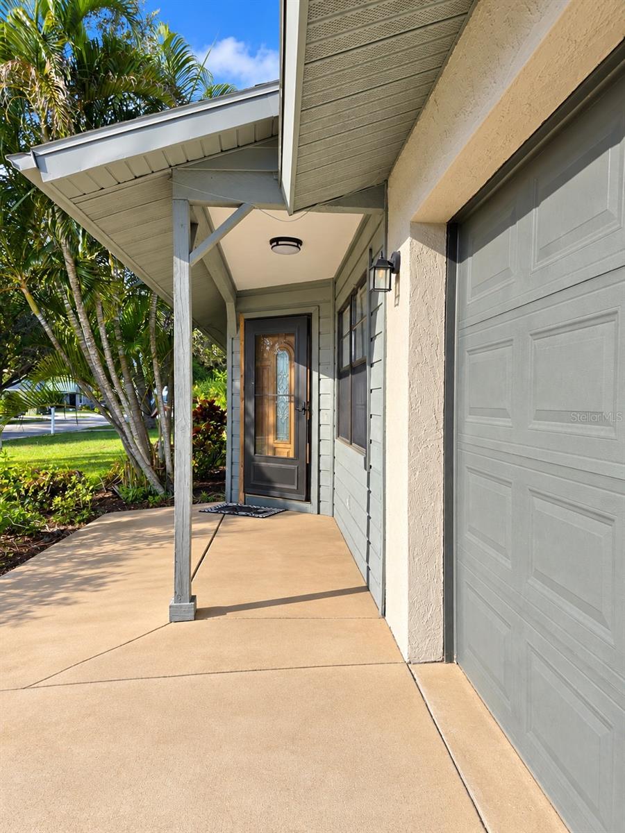 1064 DEER HOLLOW BLVD — photo 3